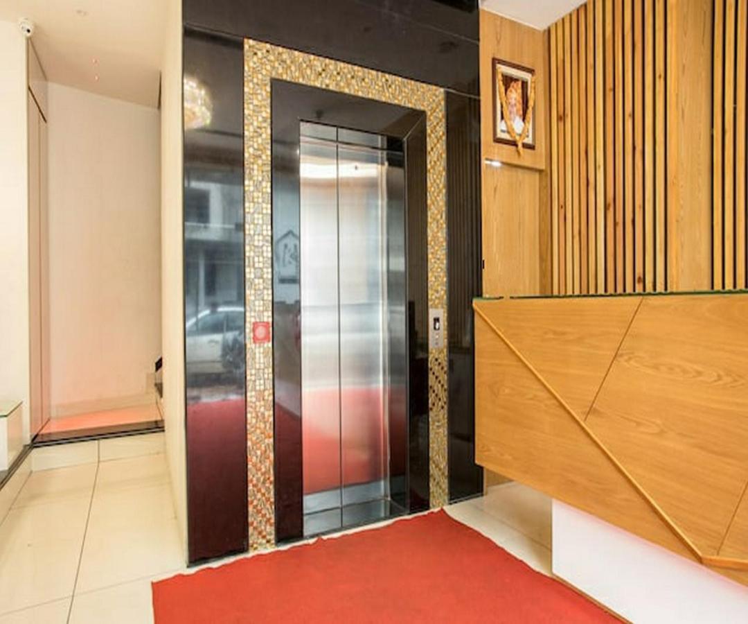 Cherrystay Kiran Inn Indore Eksteriør bilde